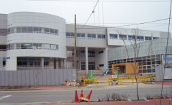 충주여성문화회관, 채광 안되고 주차공간 비좁아