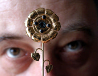 초 미니 카메라, 본드걸의 필수품?