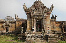 CAMBODIA HUN SEN BORDER DISPUTE