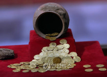 EGYPT ARCHELOGY EXHIBITION OF COINS