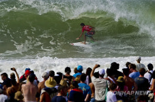 AUSTRALIA SURFING