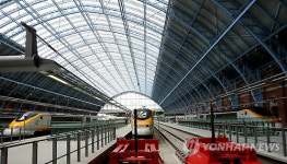 FILE BRITAIN  EUROSTAR TRAIN DISRUPTION