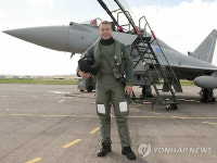 BRITAIN DEFENCE SIR CHRIS HOY TAKES A RIDE IN A TYPHOON JET