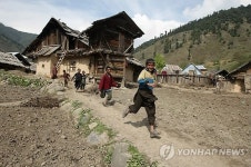 INDIA-KASHMIR DAILY LIFE
