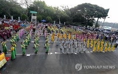 MYANMAR THINGYAN WATER FESTIVAL