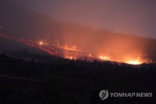 INDONESIA SINABUNG VOLCANO