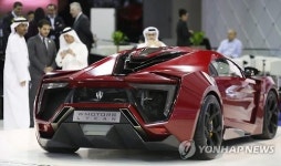 UAE DUBAI INTERNATIONAL MOTOR SHOW
