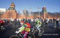 RUSSIA WINTER BIKE PARADE