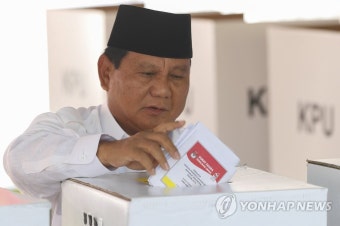 인도네시아 대선 투표하는 야권후보 프라보워