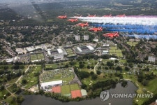 BRITIAN DEFENCE WIMBLEDON AND LONDON PRIDE FLY PAST