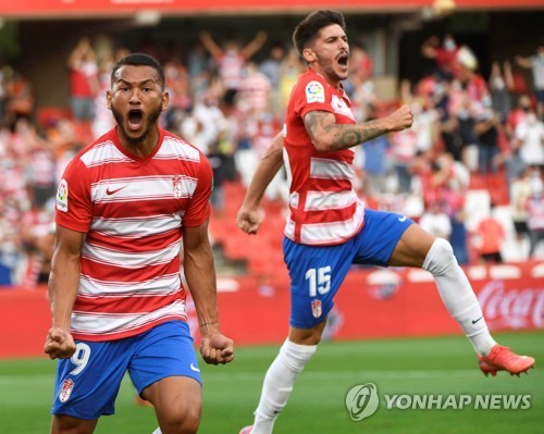 이강인, PSG 소속으로 개막 2경기 연속골로 팀 승리 주도
