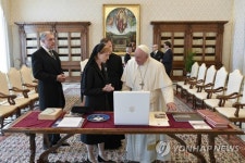VATICAN POPE FRANCIS ROMANIA ROYALS