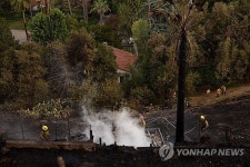 USA CALIFORNIA EDGEHILL FIRE