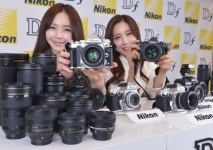 니콘, 필카 추억 살린 DSLR카메라 Df 출시