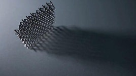 스티로폼 100분의 1 초경량 금속 나왔다