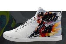 앱으로 디자인 바꾸는 스마트 운동화