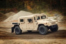 콜오브듀티, &apos;험비&apos; 車 빠지나...제너럴社 소송