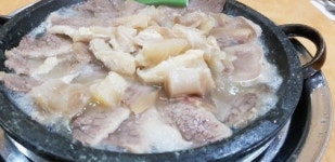 힘 불끈 솟는 ‘전설의 꼬리곰탕’ 맛집