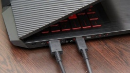 VR 헤드셋 연결, USB-C 한 가닥으로 끝낸다