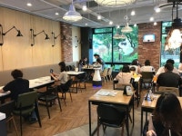 로봇이 갖다 주는 피자 직접 맛보니