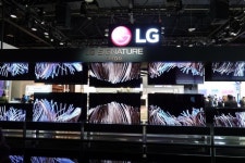 TV 1대가 1억원…삼성-LG 초프리미엄 TV 전쟁