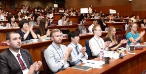“코로나19로 못 만나는 해외 바이어 KOTRA가 대신 만나줍니다”