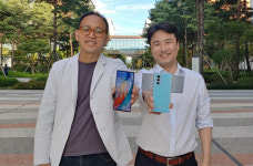 "LG윙 돌리는 힌지는 뜨거운 아이스 아메리카노 같았죠"
