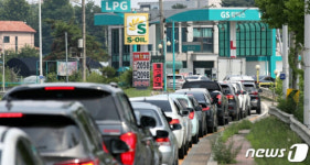 유류세 37% 인하했다는데…주유소는 별차이 없어