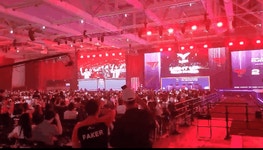 부진은 있어도 몰락은 없다…T1, 풀세트 접전 끝에 KT 꺾고 결승 진출