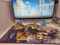 라이덴 쇼군이 반겨주는 원신 PC라운지…다양한 굿즈 한가득