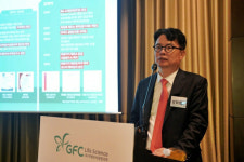 강희철 대표 상장 이후 글로벌 바이오 소재 리더 기업으로 도약