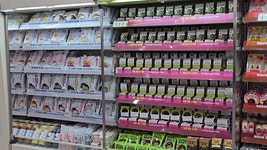 핫한 디저트 다 있네…CU 성수디저트파크점 가보니