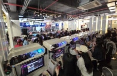 K-PC방으로 베트남 공략…레드포스 PC 아레나 호치민 1호점 개장