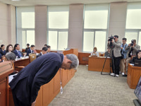 문체위 국감, 유홍준 관장 사과에도 사퇴 요구 빗발쳐