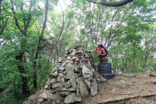 [남한땅 7정맥 ③호서정맥ㅣ구간종주 르포] 비밀의 문을 지나 아홉 딸이 죽은 산으로