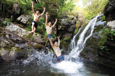 [폭포 산행ㅣ르포] 열심히 오른 그대, 푸른 폭포에 몸을 던져라!