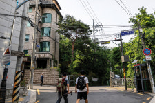 [신림선 개통! 관악산이 가까워졌다] 서울을 내려다보며 걷는 맛! 바위 코스도 친절해졌어요
