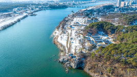 [숲과 사찰] 남한강 구비구비 375㎞, 여강에서 꽃 한송이 피우다