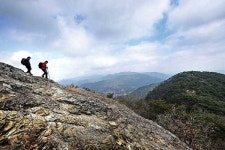 [지도 위를 걷다 적석산, 인성산] 모든 걸 갖춘 산과 길을 만들어 가는 산. 극과 극 1박 2일