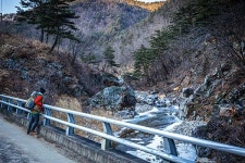 화전민과  보부상  후예가  일군  마지막  무공해 길 열리다 [미리 가보는 동서트레일]