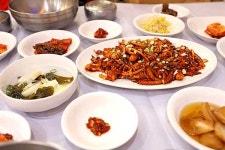 상다리 휘는 22가지 반찬이 1만3,000원이라고? [겨울 월출산 특집]