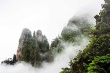 수묵화 속을 거닐다가 에스컬레이터 타고 하산하다 [중국 천저우郴州 기행 上 ① 망산莽山]