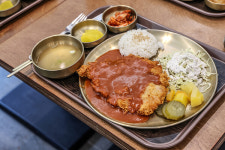 스마트폰 터지지 않는 낙동정맥 오지에서 봄맞이 산행