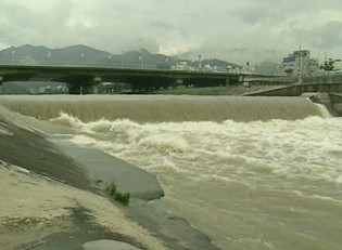 인천 중구 운서동 호우사고로 40대 운전자 사망, 수도권 피해 증가 중