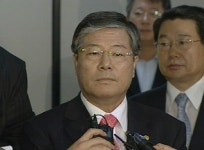 김성호 법무부 장관, 취임 1년만에 사의 표명