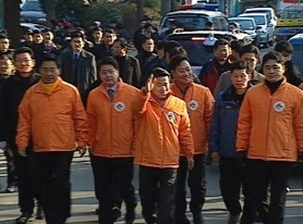 대선의 달, 첫 주말 유세…불꽃 접전