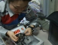 우주정거장 누비며 흥미진진 과학실험 바빠요