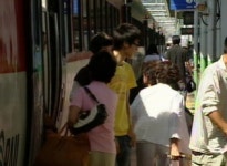 아들 손자 며느리 기다리며.. 설레는 고향마을