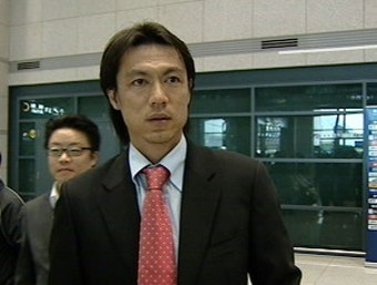 홍명보 감독 귀국…