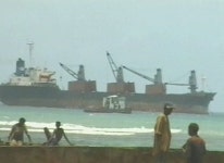 우리 선박 지켜라…문무대왕함 첫 호송작전